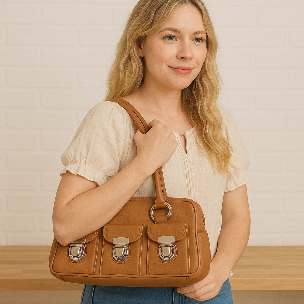 BROWNS ID cute shoulder bag purse brown cognac handbag camel Neutral Tones